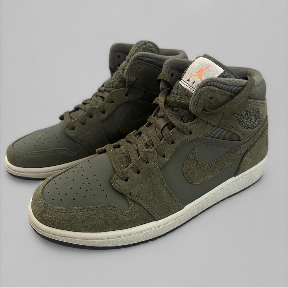 Air Jordan 1 Retro Mid ‘Olive Canvas’